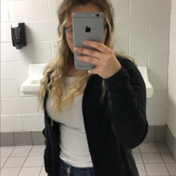 Crop top - Picture 5 of 5